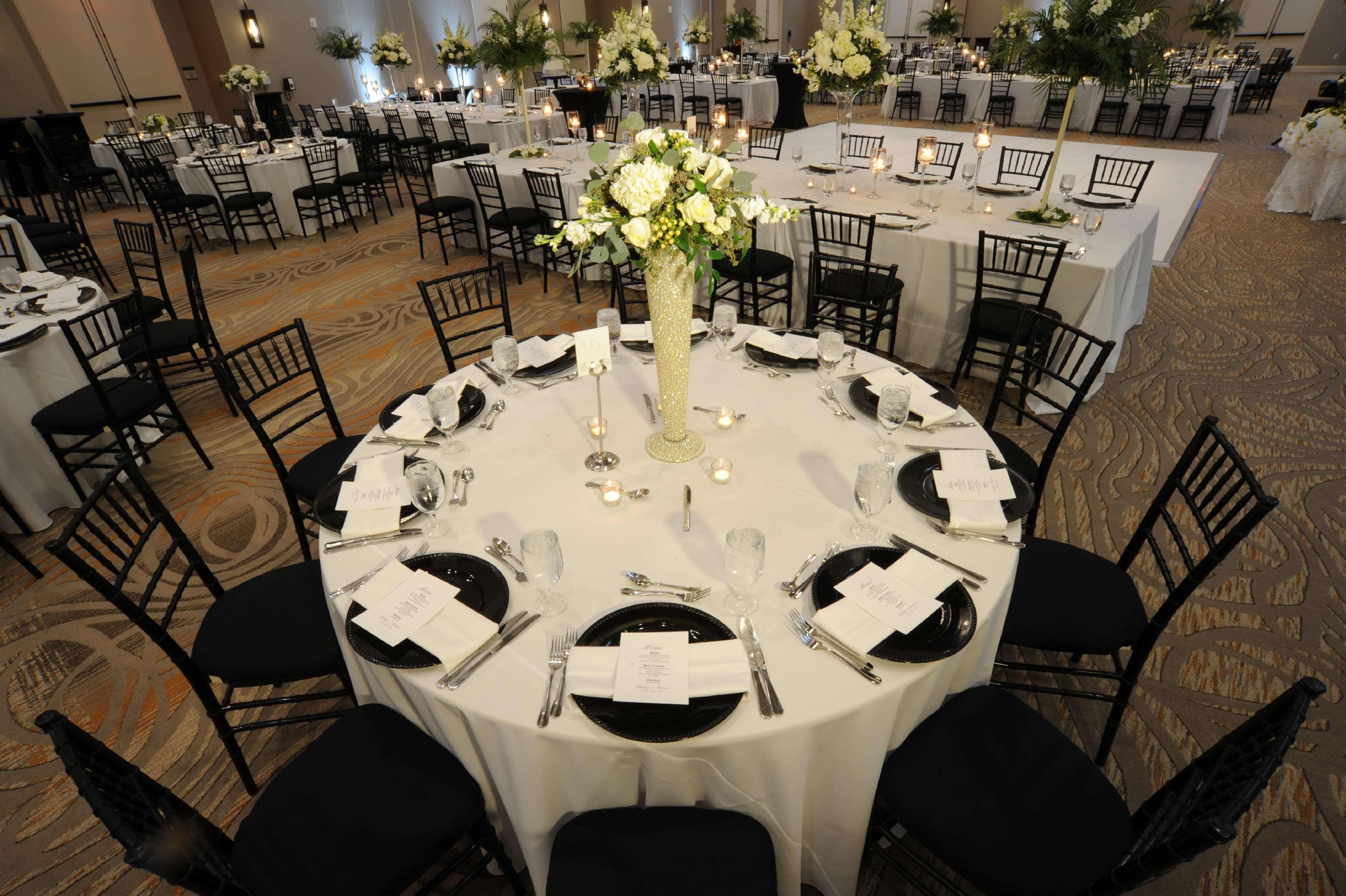 Embassy Suites Oklahoma City Downtown/Medical Center מראה חיצוני תמונה