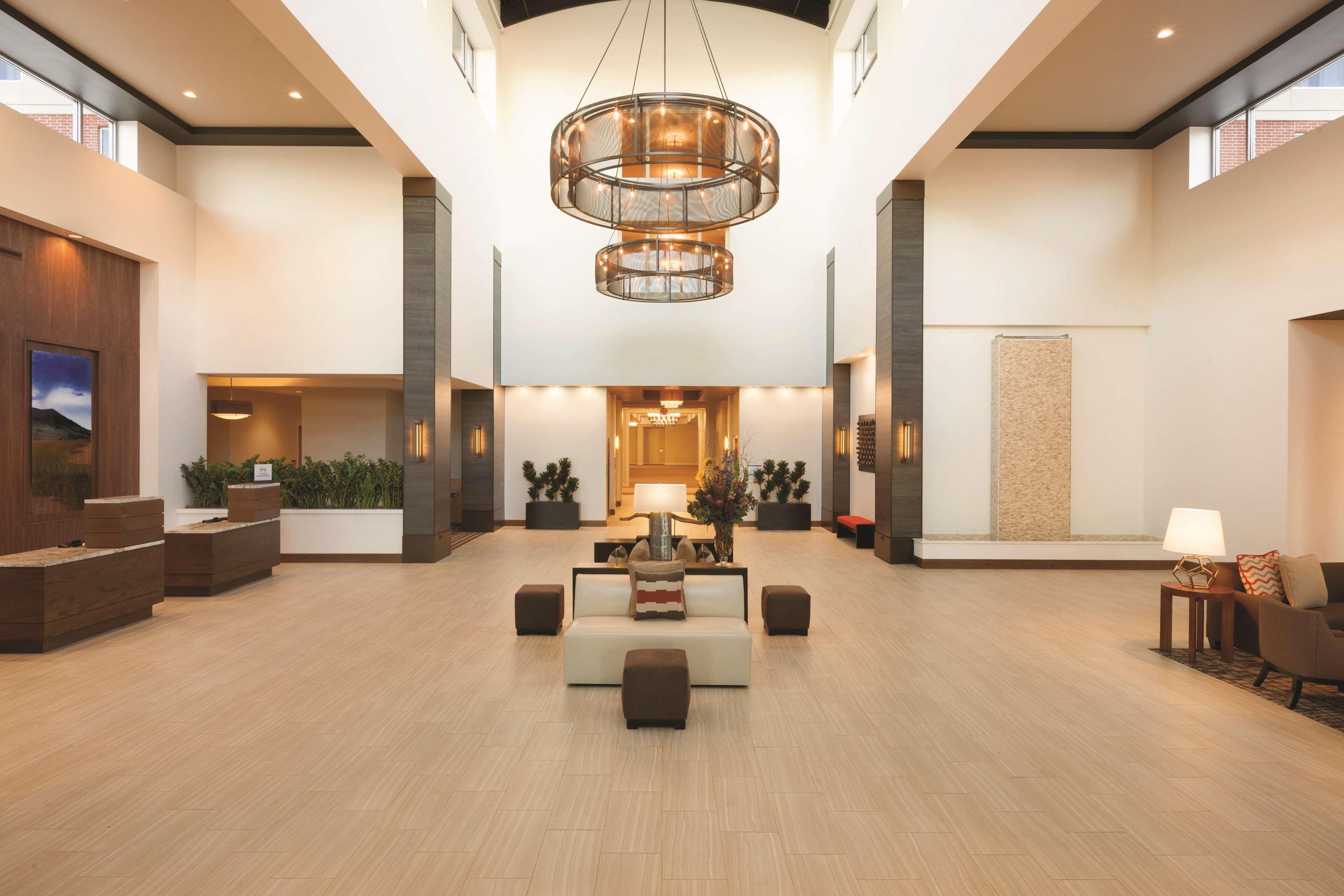 Embassy Suites Oklahoma City Downtown/Medical Center מראה חיצוני תמונה