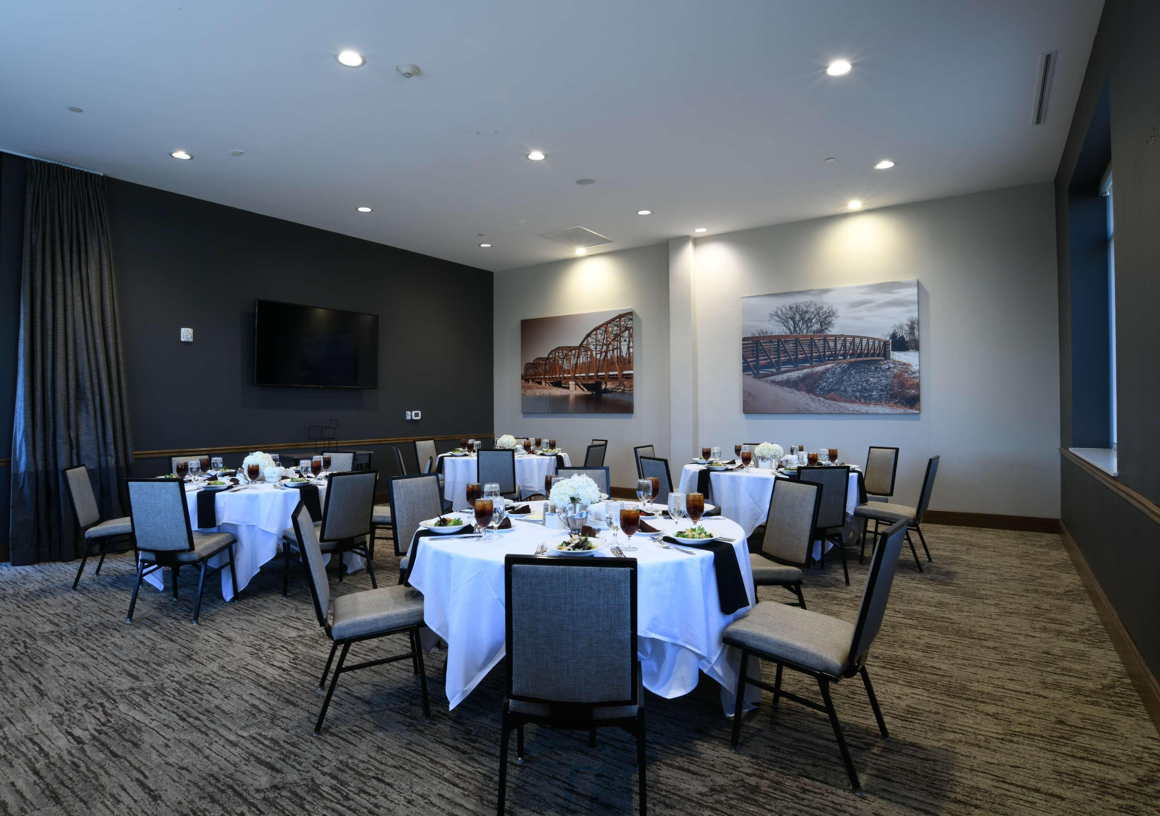 Embassy Suites Oklahoma City Downtown/Medical Center מראה חיצוני תמונה