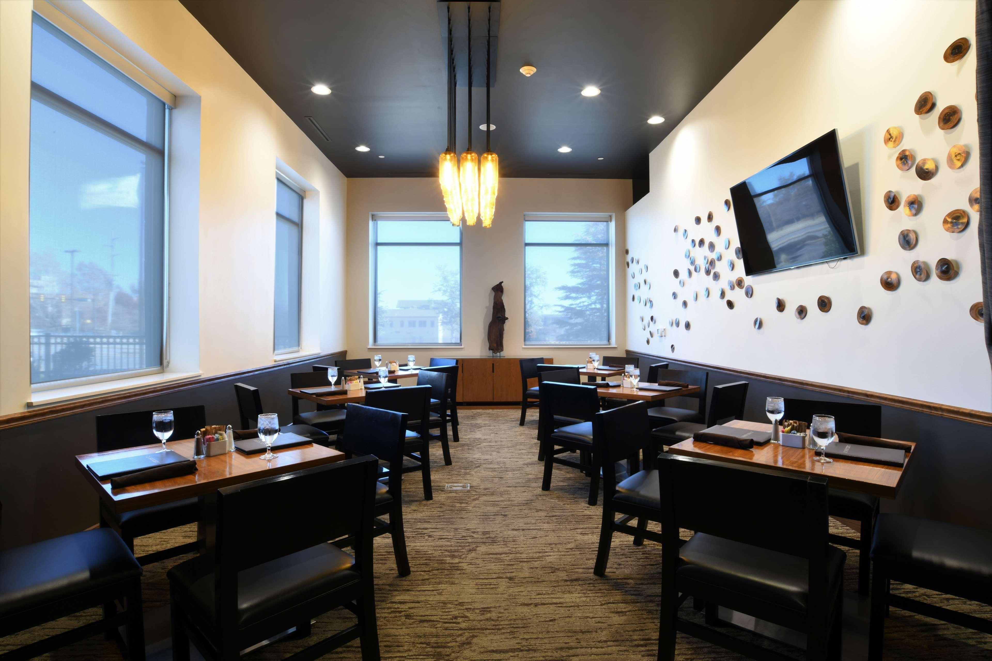 Embassy Suites Oklahoma City Downtown/Medical Center מראה חיצוני תמונה