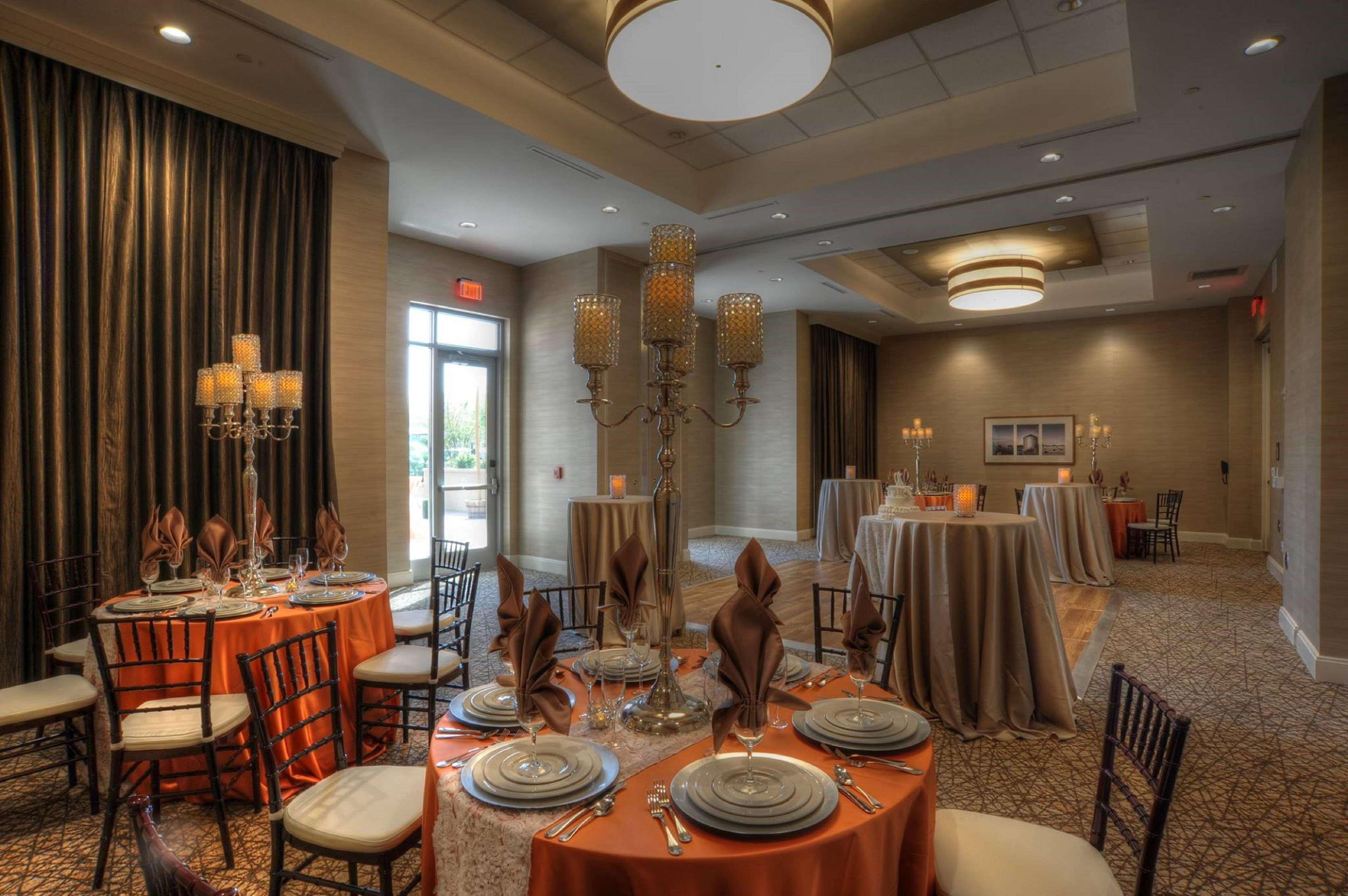 Embassy Suites Oklahoma City Downtown/Medical Center מראה חיצוני תמונה